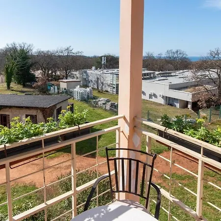 Sana With Sea View Novigrad Istria